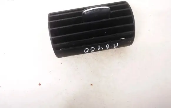 Mercedes-Benz C W203 Dash center air vent grill 4779055 4779-055