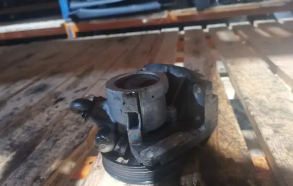 Chevrolet Captiva Power steering pump
