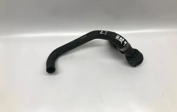 Audi A4 S4 B9 8W Engine coolant pipe/hose 8W0122449 8W0122293