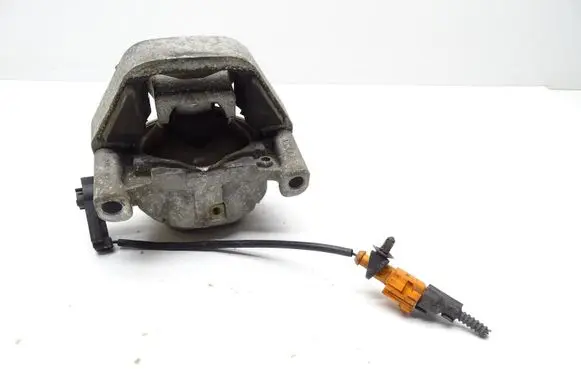 Audi A6 S6 C7 4G Engine mount vacuum valve 