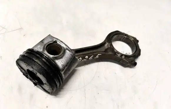Audi A4 S4 B6 8E 8H Piston with connecting rod 059j