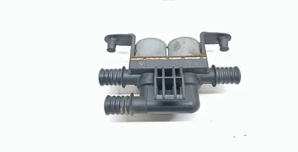 BMW X5 E70 Coolant heater control valve 6910544 64116910544