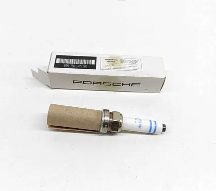 Porsche Macan (95B) Spark plug 99917023590 0242245583
