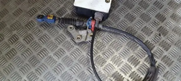Renault Megane II Gear shift cable linkage
