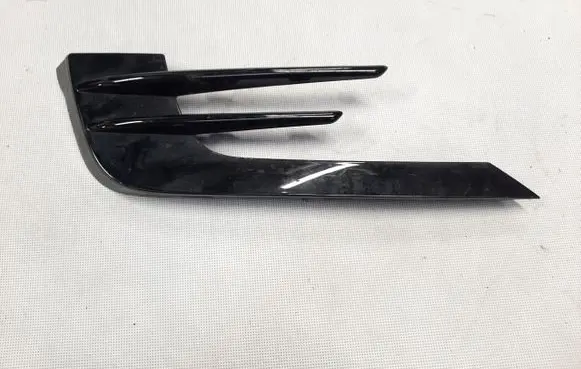 Volkswagen Golf VII Front bumper lower grill 5GE853666A