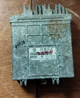 Volkswagen II LT Engine control unit/module 074906021AE 0281001788