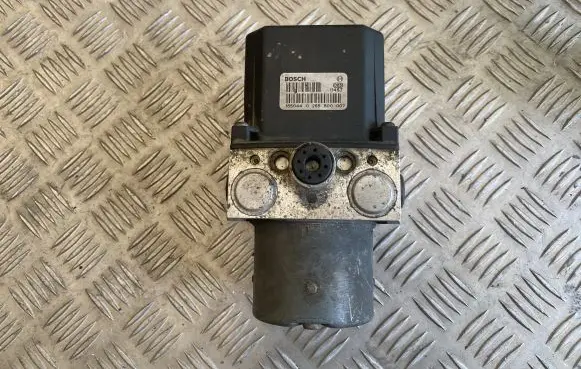 Ford Mondeo Mk III ABS Pump 0265800007 11457 185044