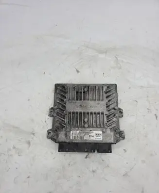 Volvo V50 Engine control unit/module 30729065A 5WS40092IT