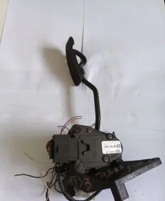 Opel Tigra B Accelerator throttle pedal 6pv00811104
