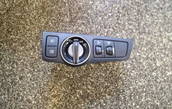 Hyundai i40 Light switch