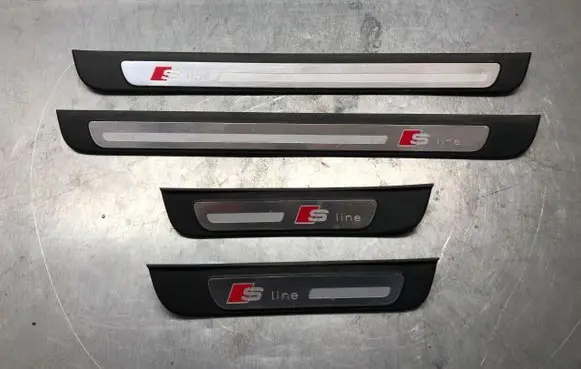 Audi A5 Sportback 8TA Front sill trim cover 8T8853374B