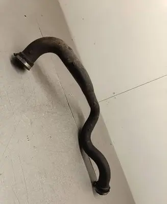 Audi A4 S4 B8 8K Intercooler hose/pipe 8K0145673
