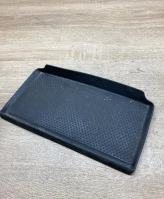 Volkswagen PASSAT B5.5 Rear storage box compartment pad/mat 3B0858169B