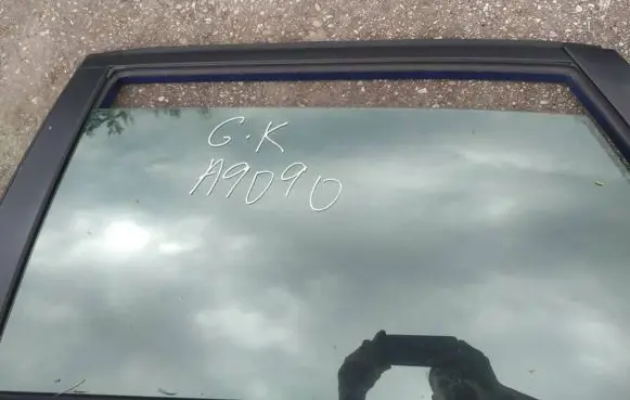 Honda Civic Rear door window glass as2