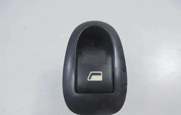 Peugeot 1007 Electric window control switch 25943