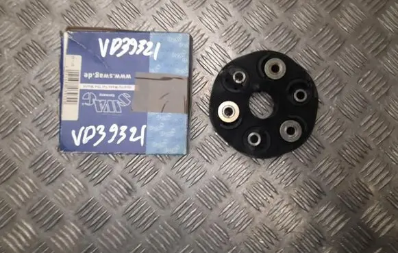 Mercedes-Benz E W124 Brake pads (rear) 1234110315