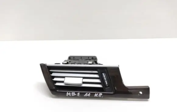Mercedes-Benz E W212 Dashboard side air vent grill/cover trim A2128300154