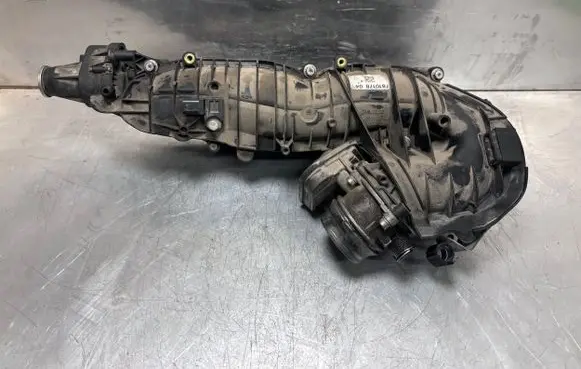 BMW 1 E81 E87 Intake manifold 7810178 8575534 7804373