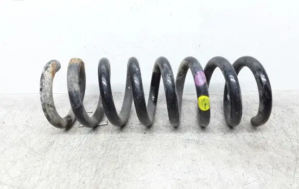 Mercedes-Benz C W204 Rear coil spring
