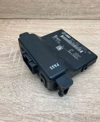 Audi A3 S3 8P Gateway control module 1K0907530D 1K0907951USED