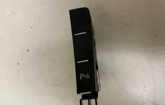 Volkswagen Golf VII Parking (PDC) sensor switch 5G1927238