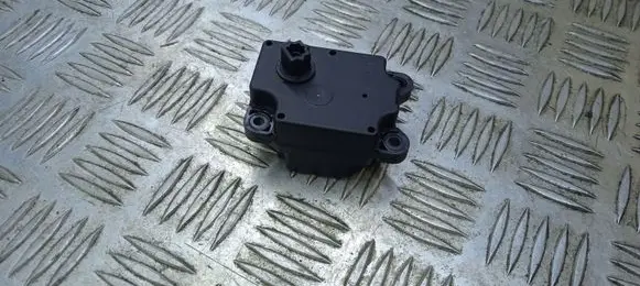 Volvo C70 Air flap motor/actuator 4N5H19E616