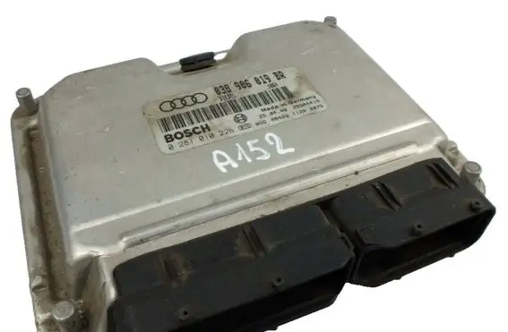 Audi A4 S4 B5 8D Engine control unit/module 038906019BR 28SA4418 0281010226