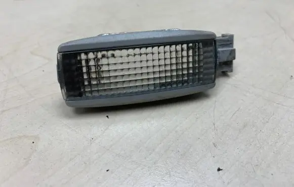 Volkswagen PASSAT B5.5 Other interior light 3B0947113