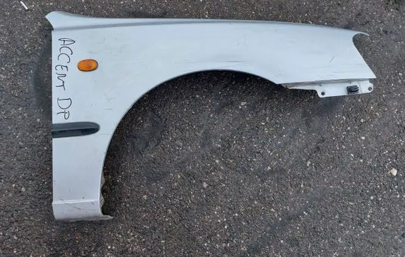Hyundai Accent Fender