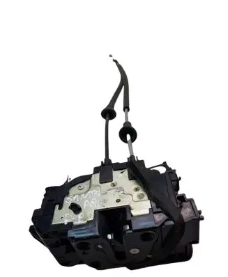 Hyundai Santa Fe Front door lock 813202B030