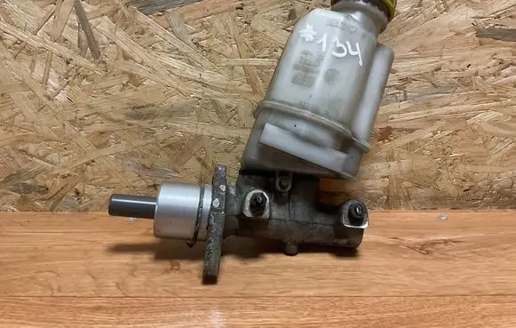 Alfa Romeo 147 Master brake cylinder 320669663 22066966