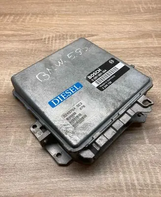 BMW 5 E34 Engine control unit/module ECU 2244735 0281001184