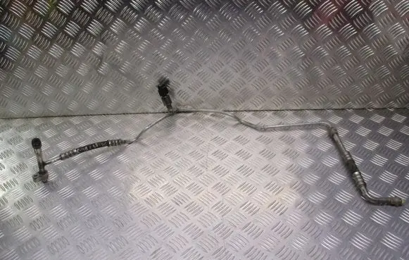 Ford C-MAX I Air conditioning (A/C) pipe/hose