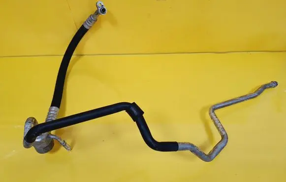 Air conditioning (A/C) pipe/hose