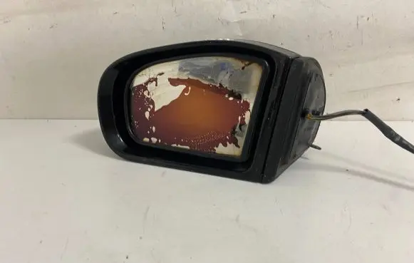 Mercedes-Benz C W203 Front door electric wing mirror 413133417