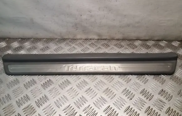 Hyundai Terracan Front sill trim cover 84250H1002