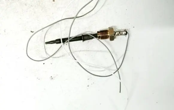 Volkswagen Golf VII Exhaust gas temperature sensor 04l906088da