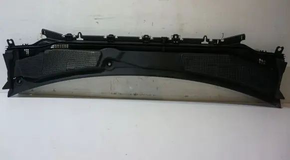 Mercedes-Benz A W177 Wiper trim 