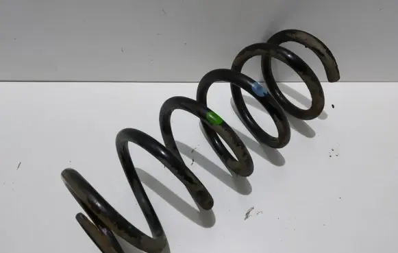 Lexus IS 220D-250-350 Front coil spring