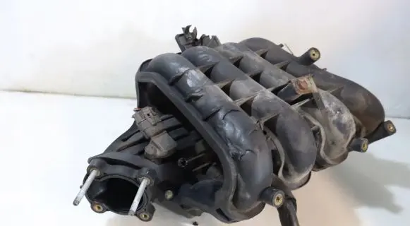 Hyundai i20 (PB PBT) Intake manifold