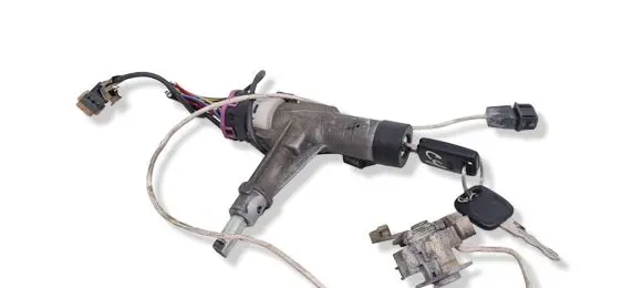 Audi A6 S6 C4 4A Ignition lock 4A0905851E