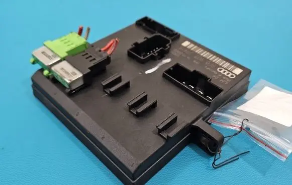 Audi A4 S4 B6 8E 8H Central body control module 8E0907279E IMPRK1608213