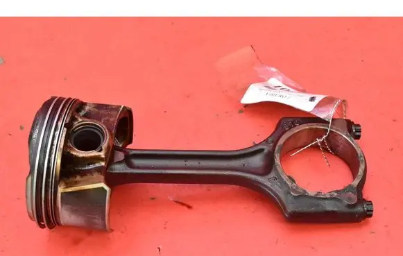 BMW 7 F01 F02 F03 F04 Piston 77165