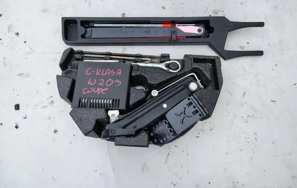 Mercedes-Benz C W203 Glove box in trunk 