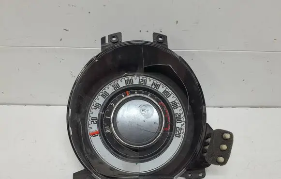 Speedometer (instrument cluster)