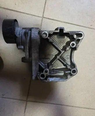 Generator/alternator bracket