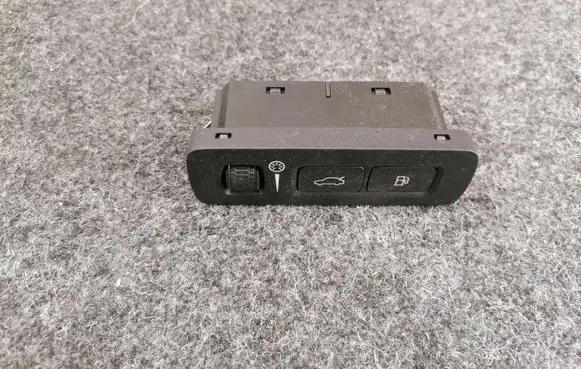 Volvo XC90 Tailgate opening switch 31443874