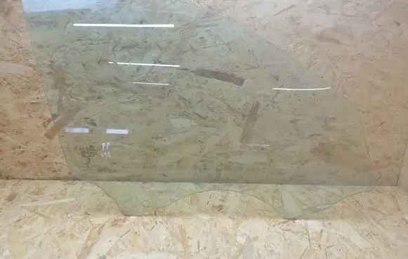 BMW 3 E90 E91 Front door window glass four-door