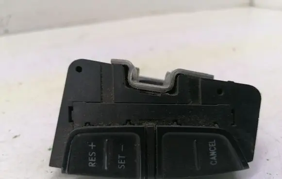 Multifunctional control switch/knob