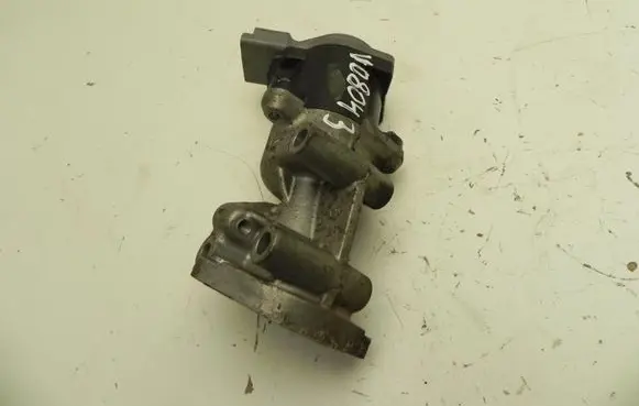 Jaguar XF EGR valve 4R8Q9D475AC VD8043